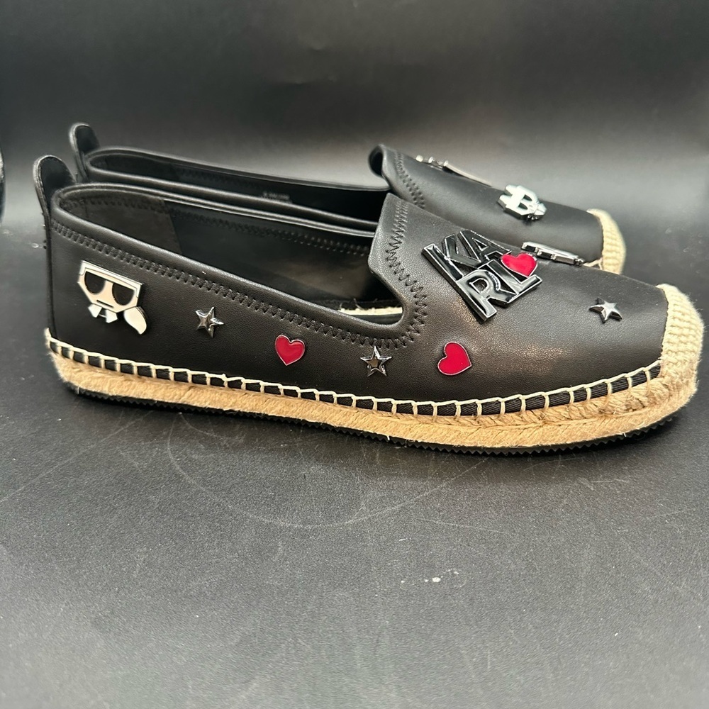 NWOB KARL LAGERFELD Malvie Logo Embellished Espadrilles Enamel Pins Black 8.5 - Picture 3 of 7
